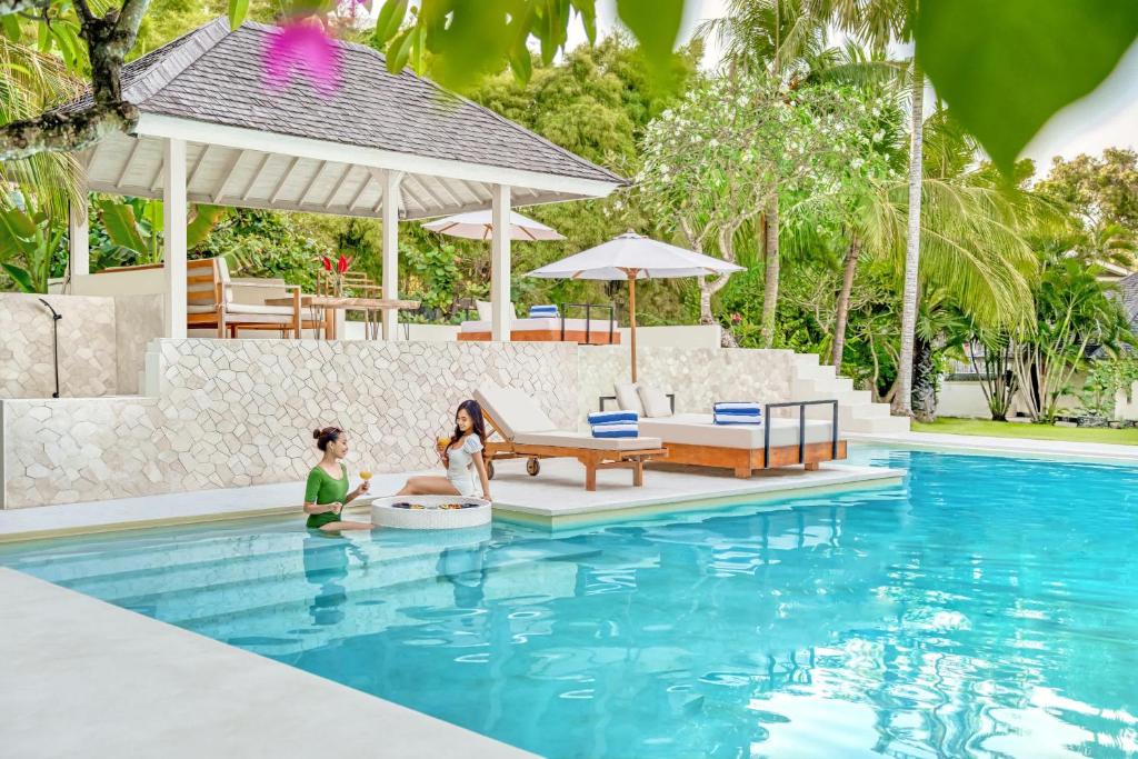 Villa Venice - 2000m2 Garden right behind beach, Seminyak (güncel 2026