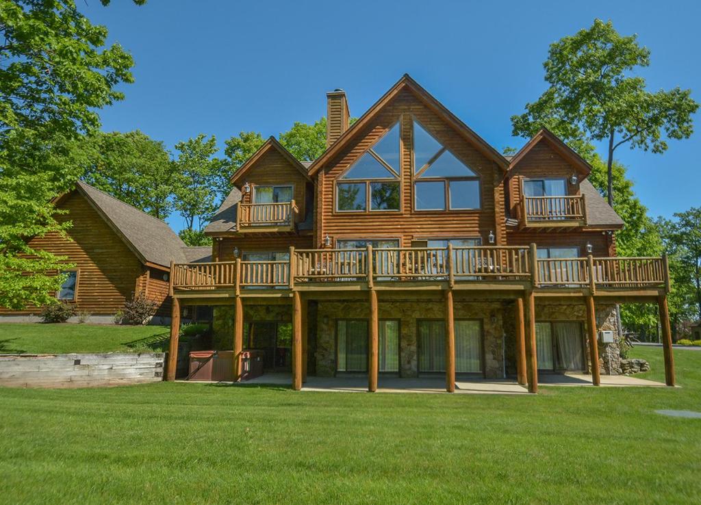 Colorado Dreamin' FiveBedroom Holiday Home, McHenry, MD