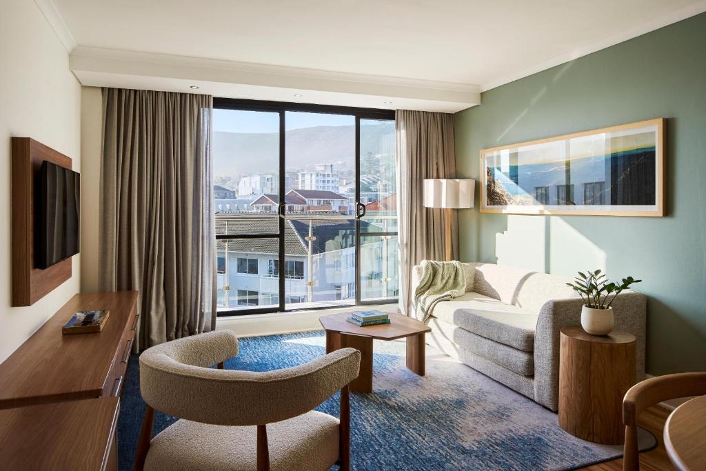 President Hotel - 