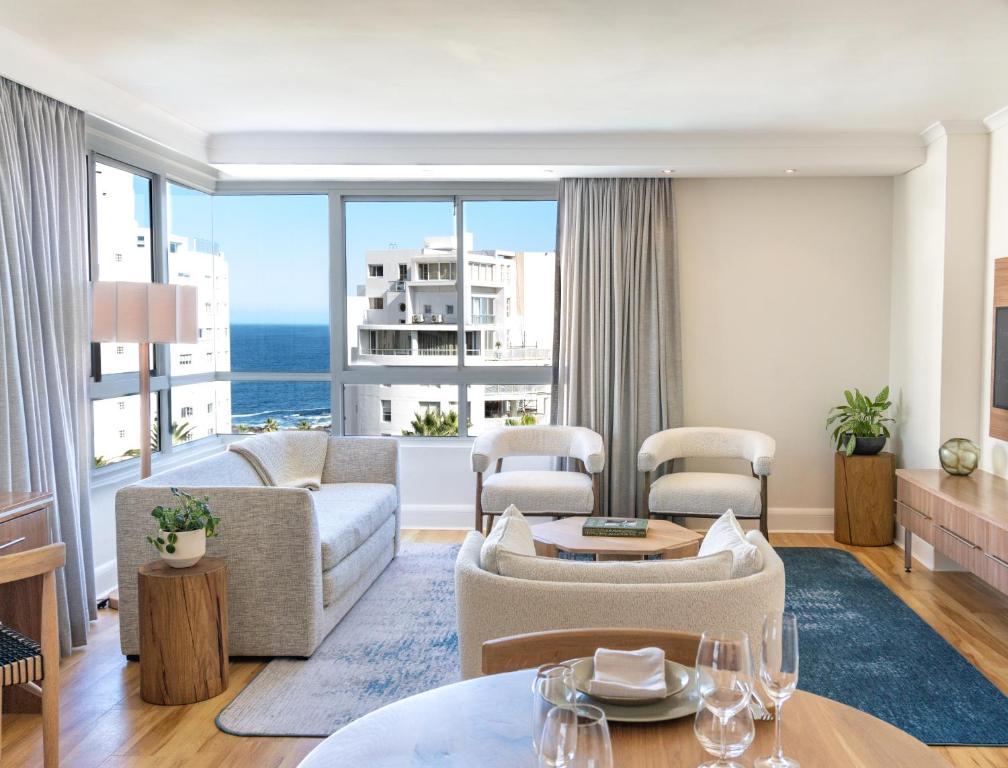 President Hotel - 