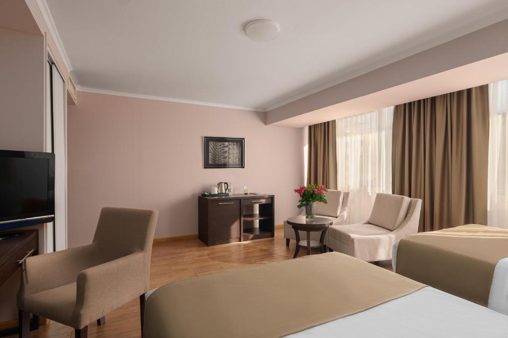 تصویر اتاق‌های Ani Plaza Hotel - تصویر ۲