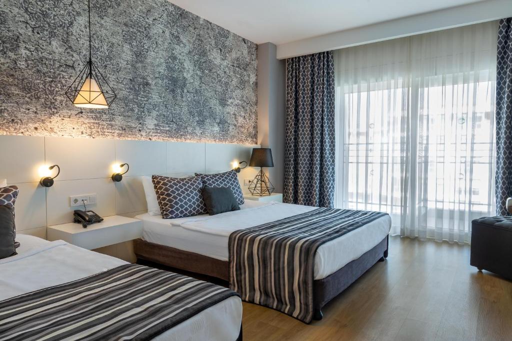 Greenwood Suites Resort - 