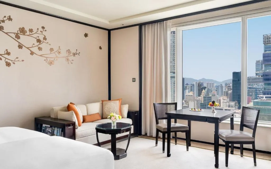 Grand Deluxe King Room