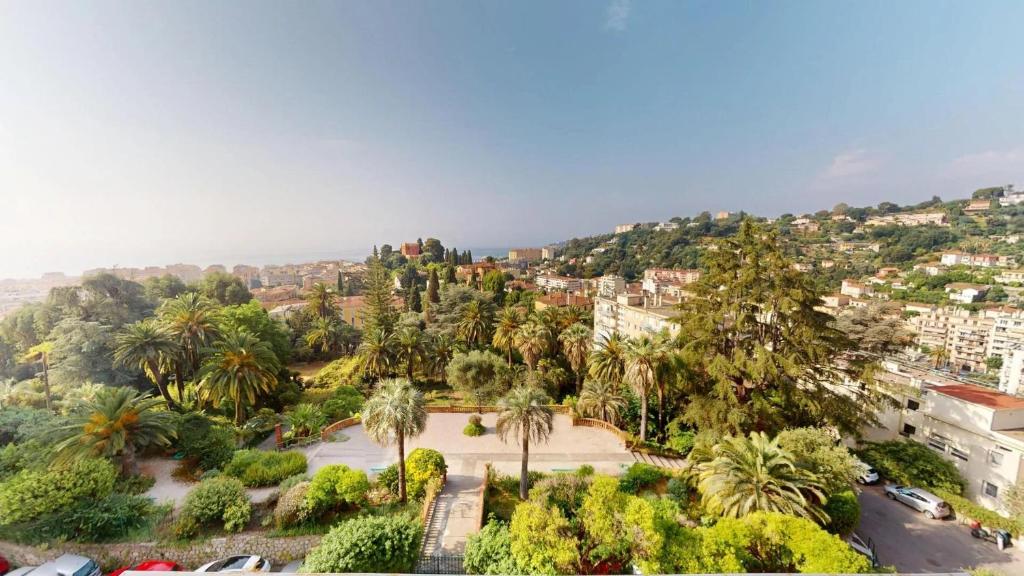 115RP - Grand 3P avec vue mer dans un ancien palace