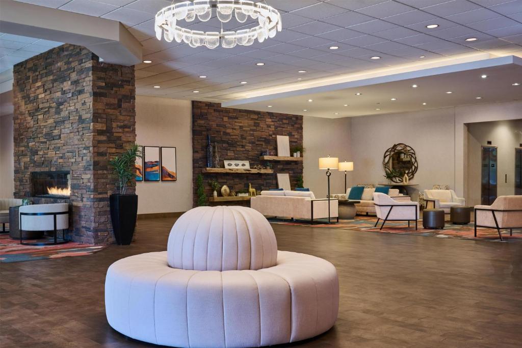 DoubleTree by Hilton Hotel Flagstaff photo