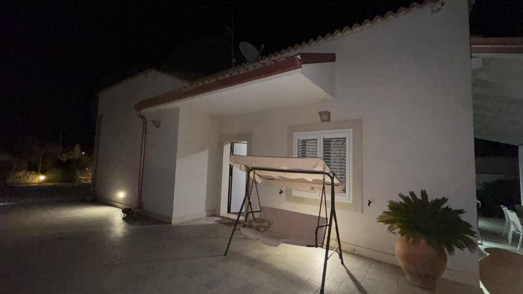 Nina's Garden - Private Villa with Pool