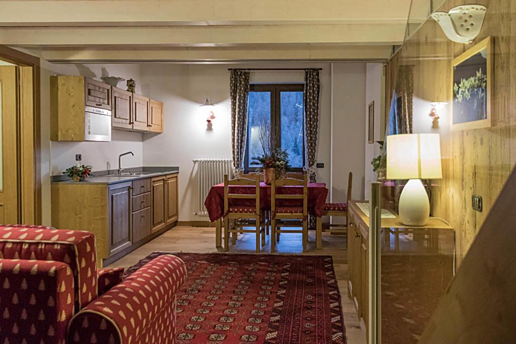 Kuchyň nebo kuchyňský kout v ubytování Residence Hotel K2