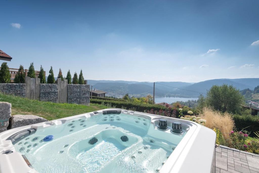 L'Edelweiss - Luxury chalet with Jacuzzi & Sauna Gérardmer