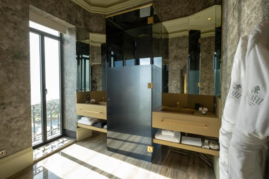 King Suite with Ocean View