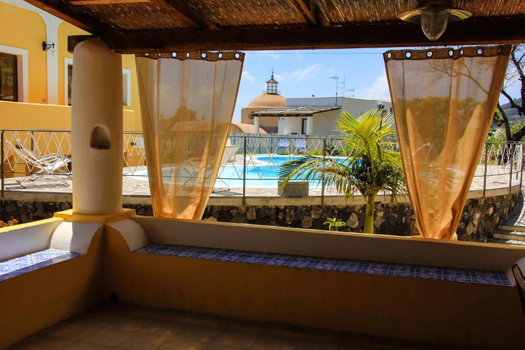 Bazén v ubytování Hotel Arcangelo - Salina nebo v jeho okolí