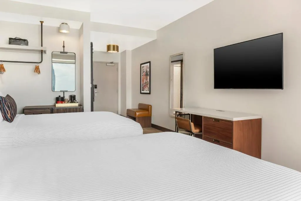 Queen Room with Two Queen Beds - Higher Floor