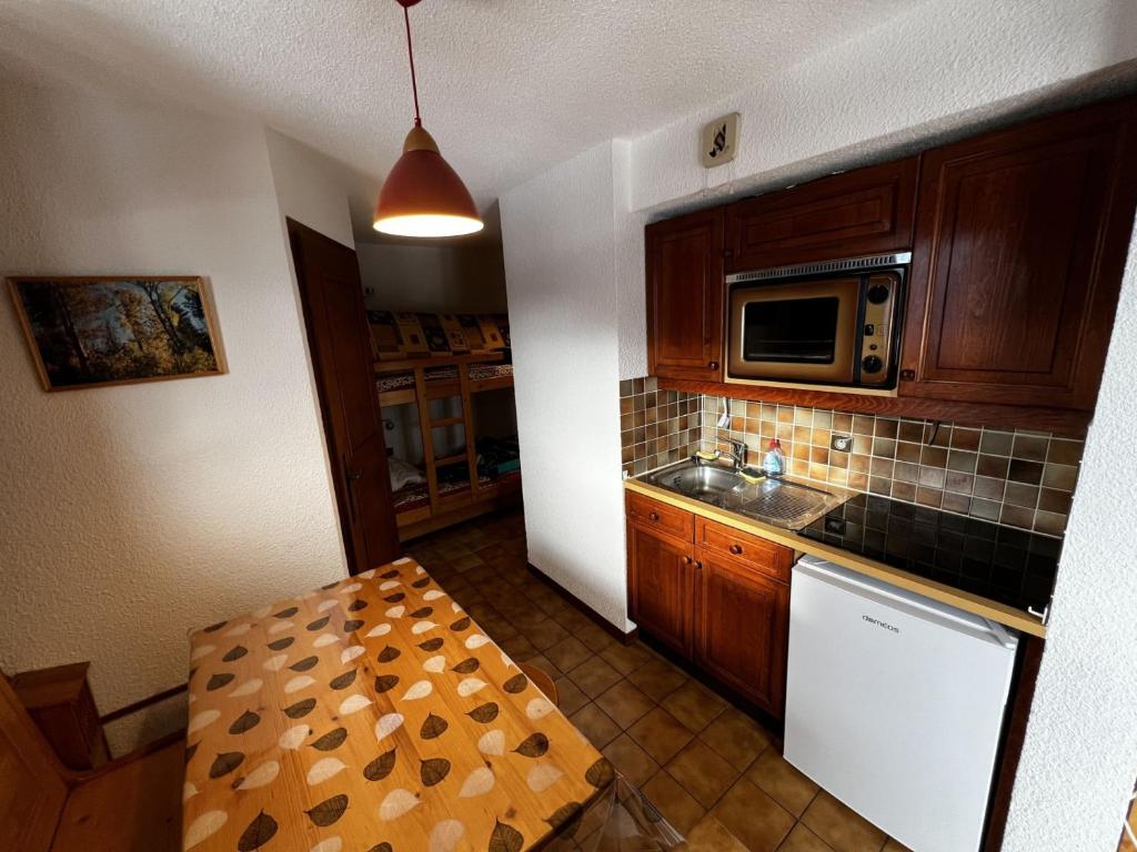 Appartement 2 Pièces pour 4 Pers. avec Balcon et Parking à Châtel