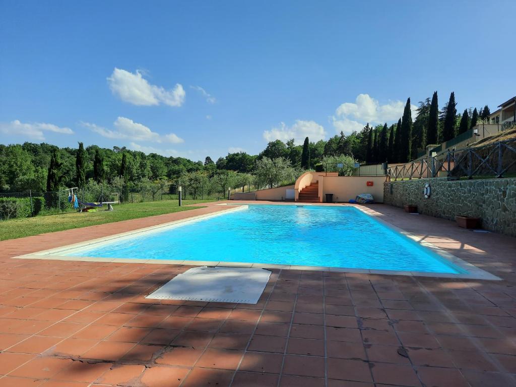 Duplex Tuscan Home - View and Pool Sleeps 4-6
