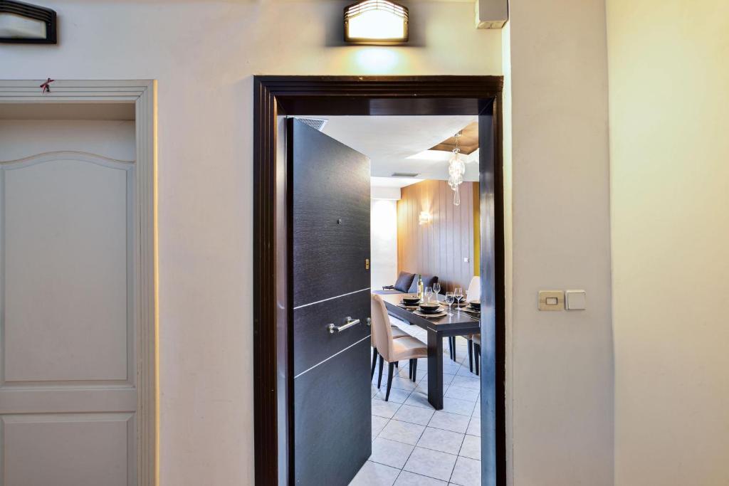 Arieldine Luxury Apartment 2