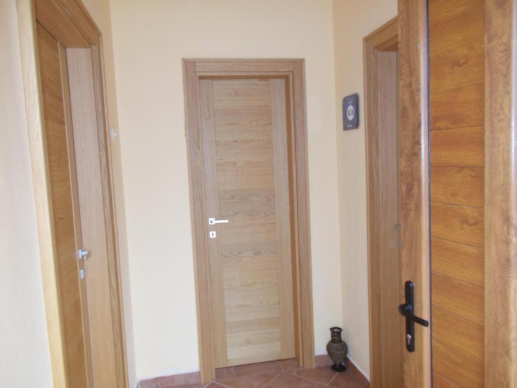 Fotografie z fotogalerie ubytování Guesthouse Feel Lake v destinaci Virpazar