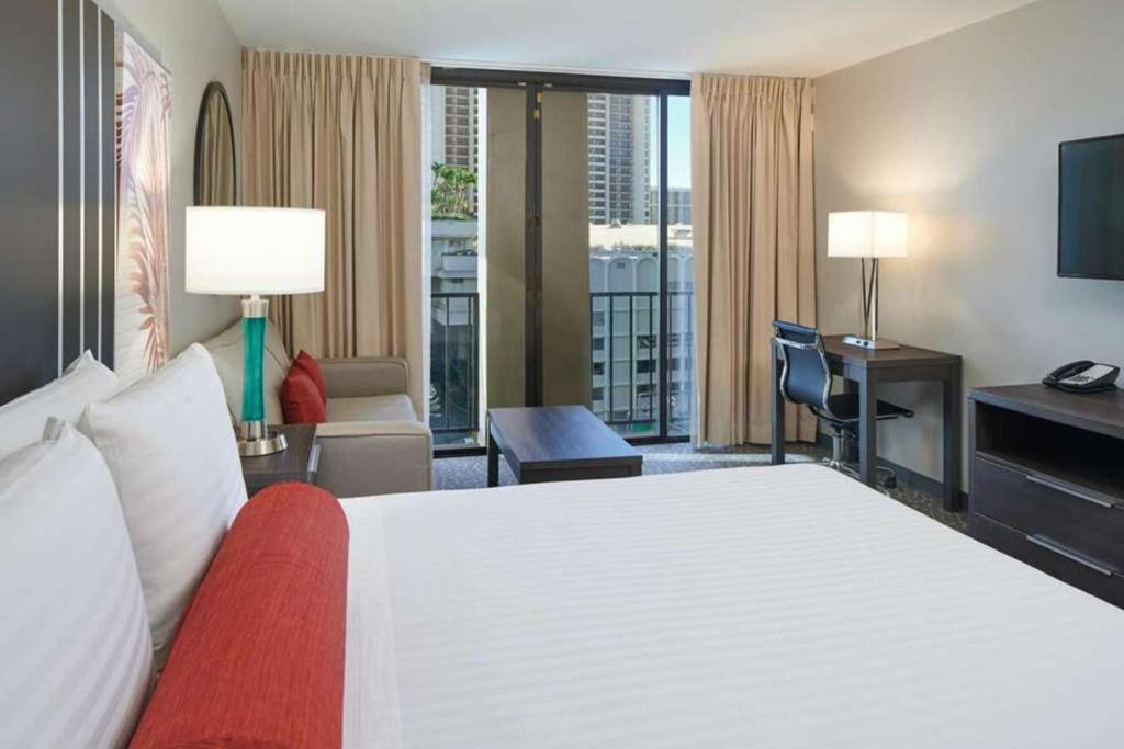 Aqua Palms Waikiki - 