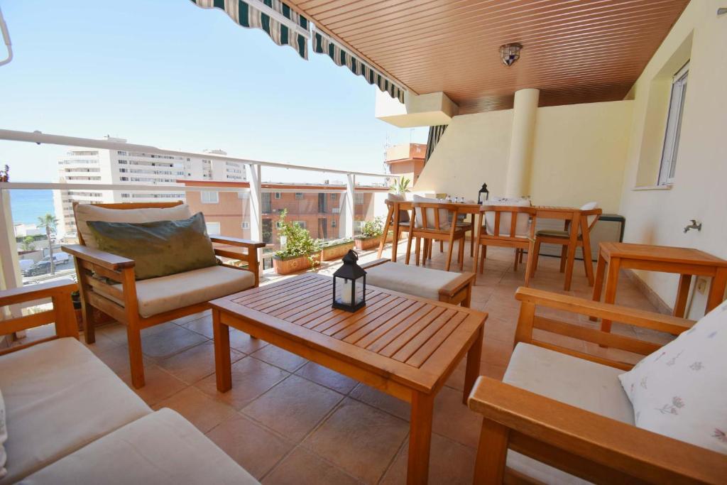 Beach 3br Pool Parking Sleeps 7