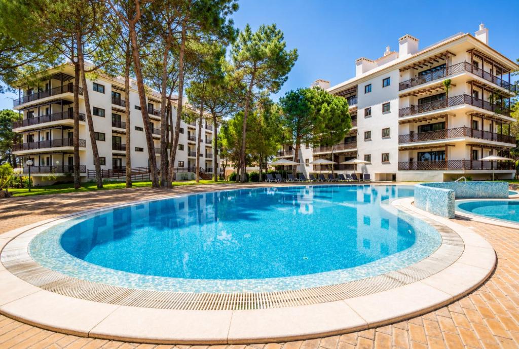 Albufeira Beach and Pool Beach 700m by AlgarStays