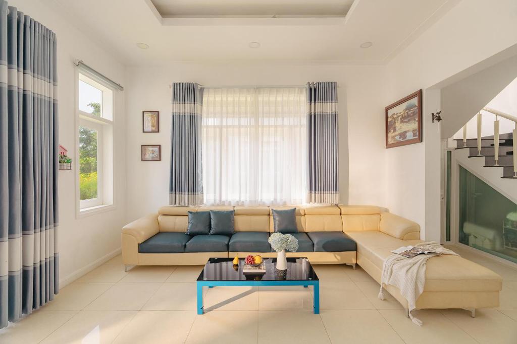 biệt thự biển Nha Trang gần biển không