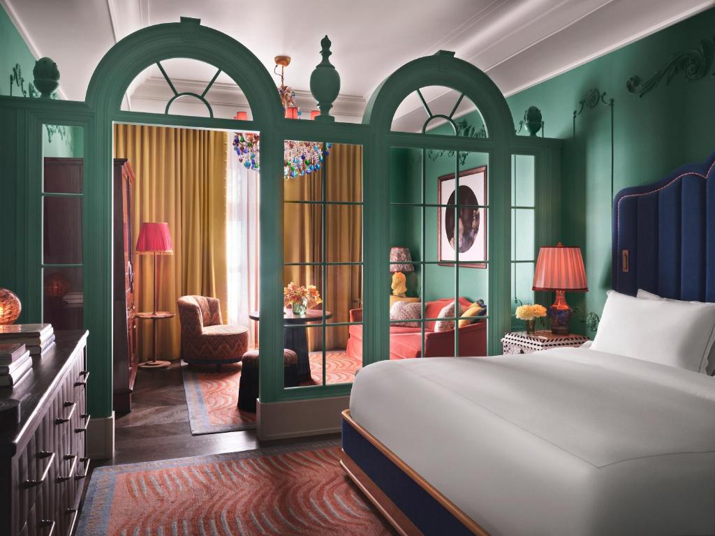 The Fifth Avenue Hotel