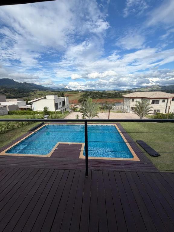 Refúgio Exclusivo com Piscina e Lazer