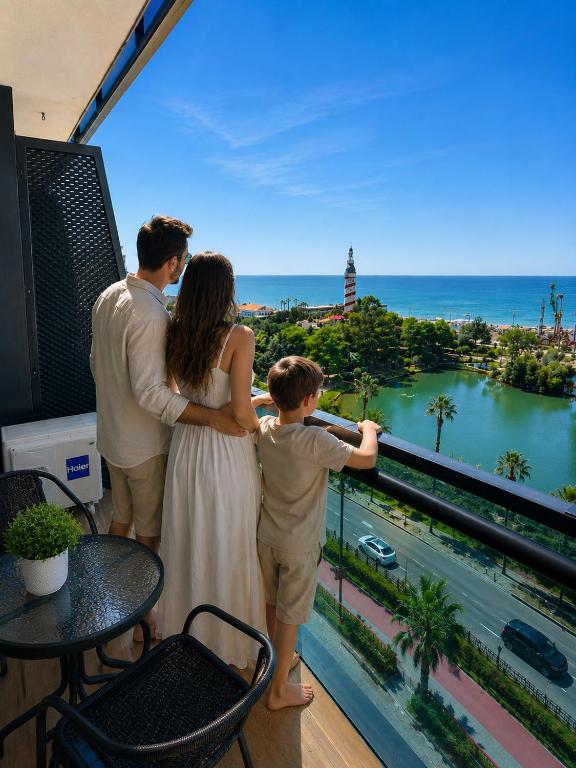 لابی و فضای عمومی Paradise Seaside Resort Sea View Apartments - تصویر ۵