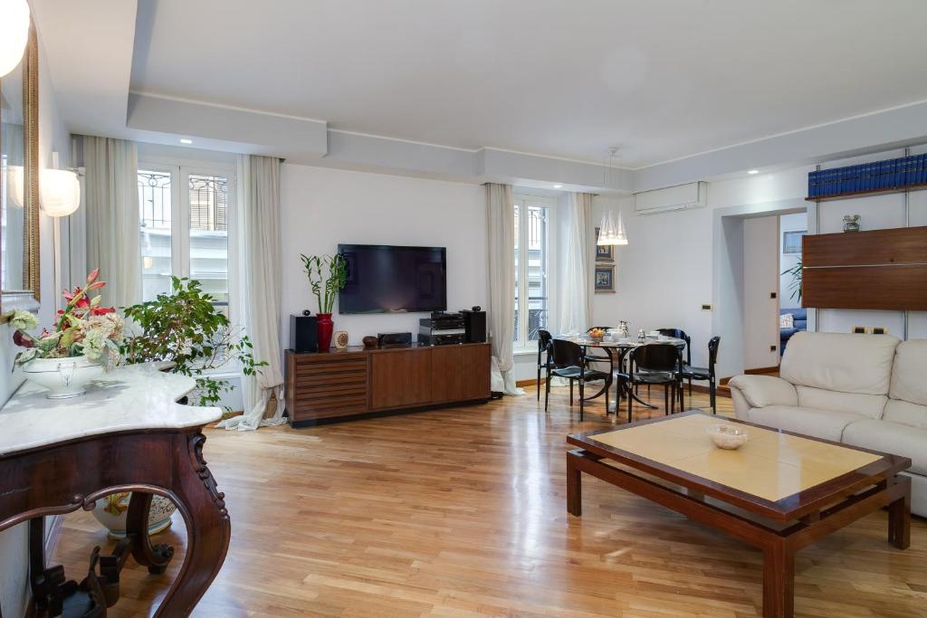 3 Bedroom Apartment In Rome