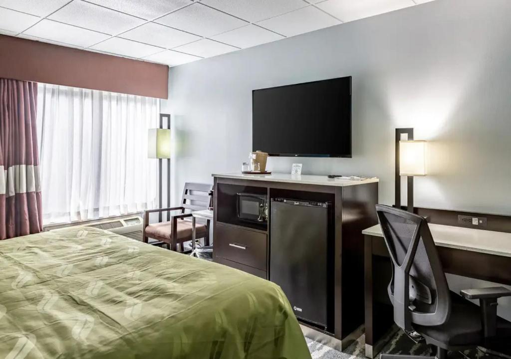 Quality Inn East Stroudsburg - Poconos - Standard Room J