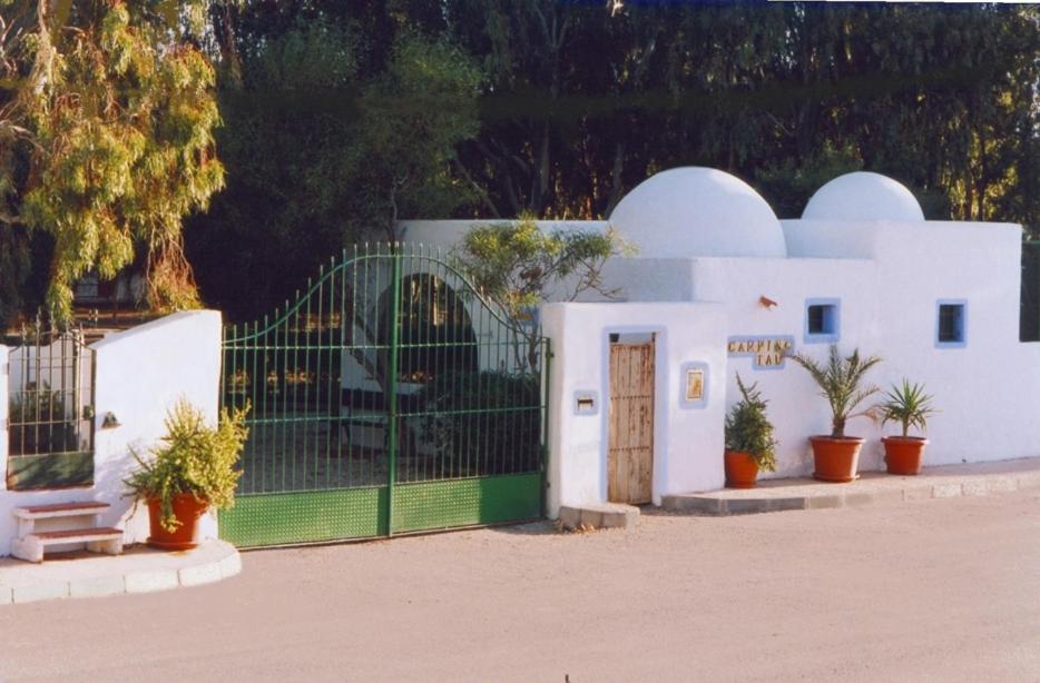 Camping Albergue Tau Camping Albergue Tau