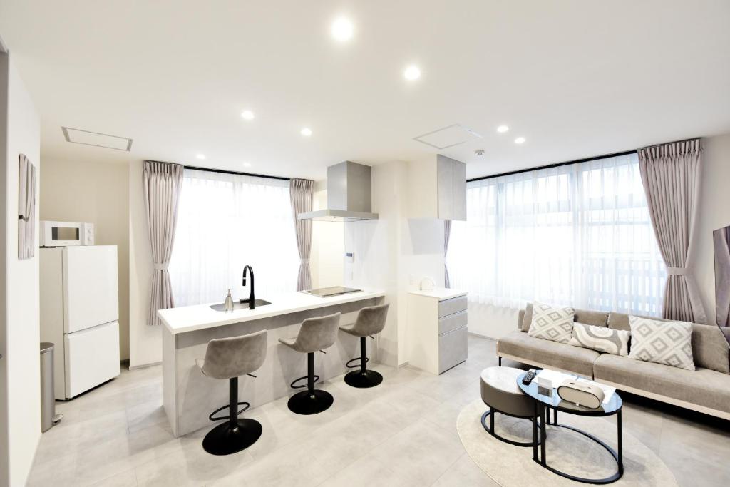 Spacious 65sqm Family Apartment Namba Dotonbori Kuromon 8 Guests Riverwood 205