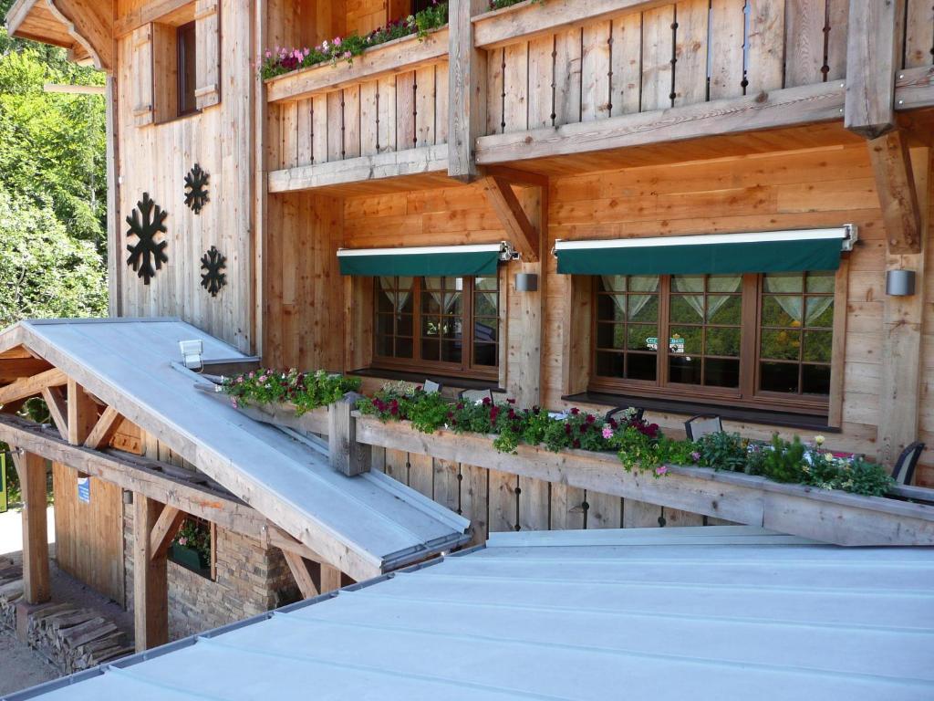 Balkón nebo terasa v ubytování Chalet Hotel Le Collet