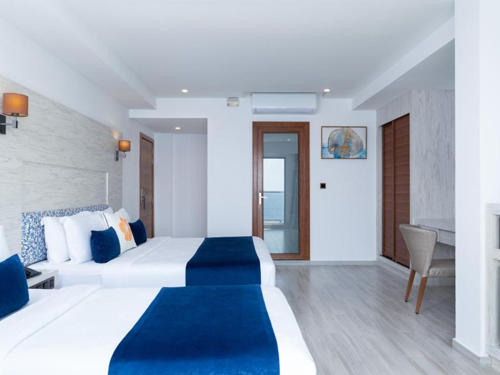 Kaani Palm Beach - View 34