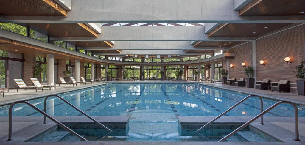 Hyatt Lodge Oak Brook Chicago photo