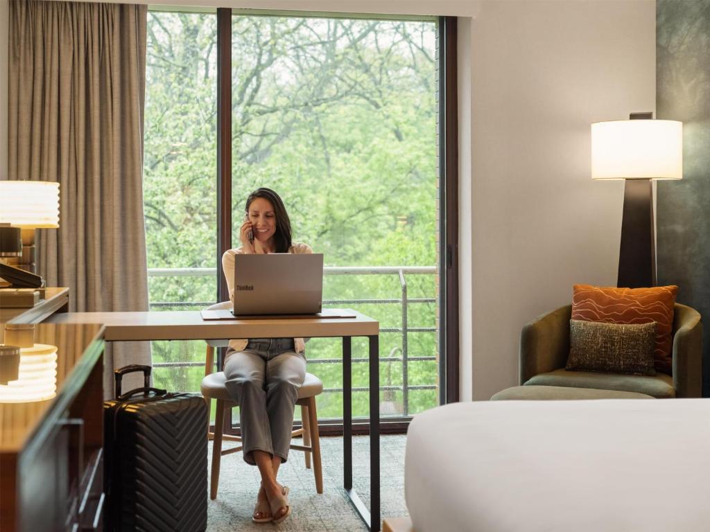 Hyatt Lodge Oak Brook Chicago photo