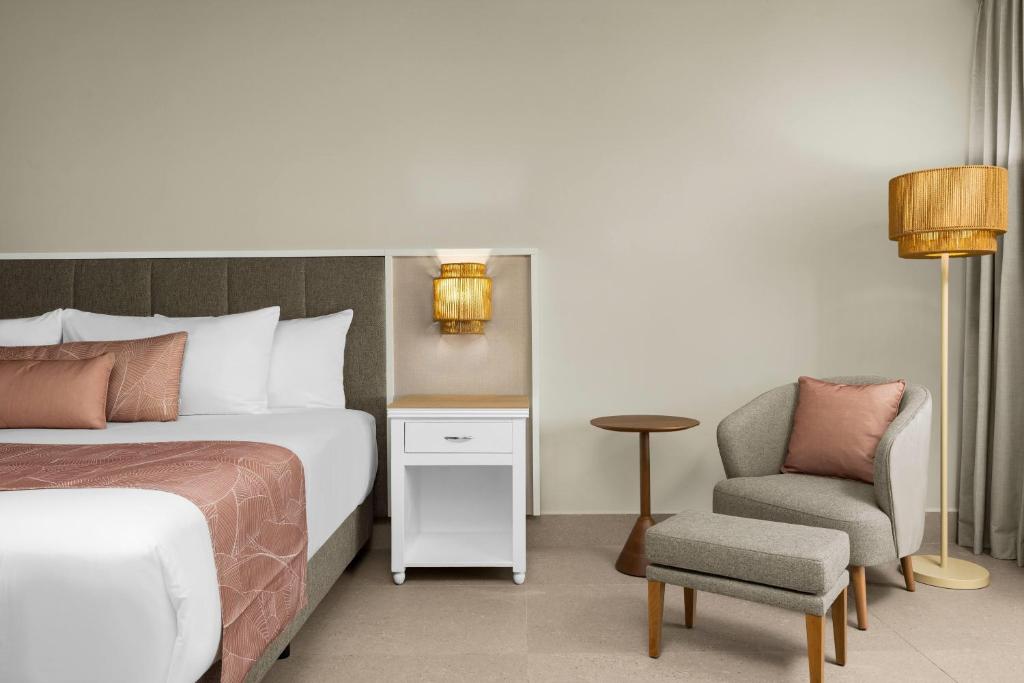 Guest room at Wyndham Alltra Punta Cana