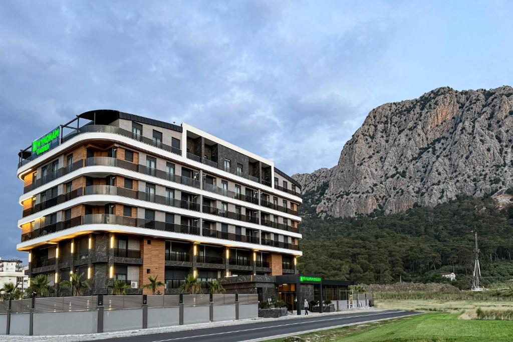 Wyndham Garden Antalya Konyaalti در آنتالیا