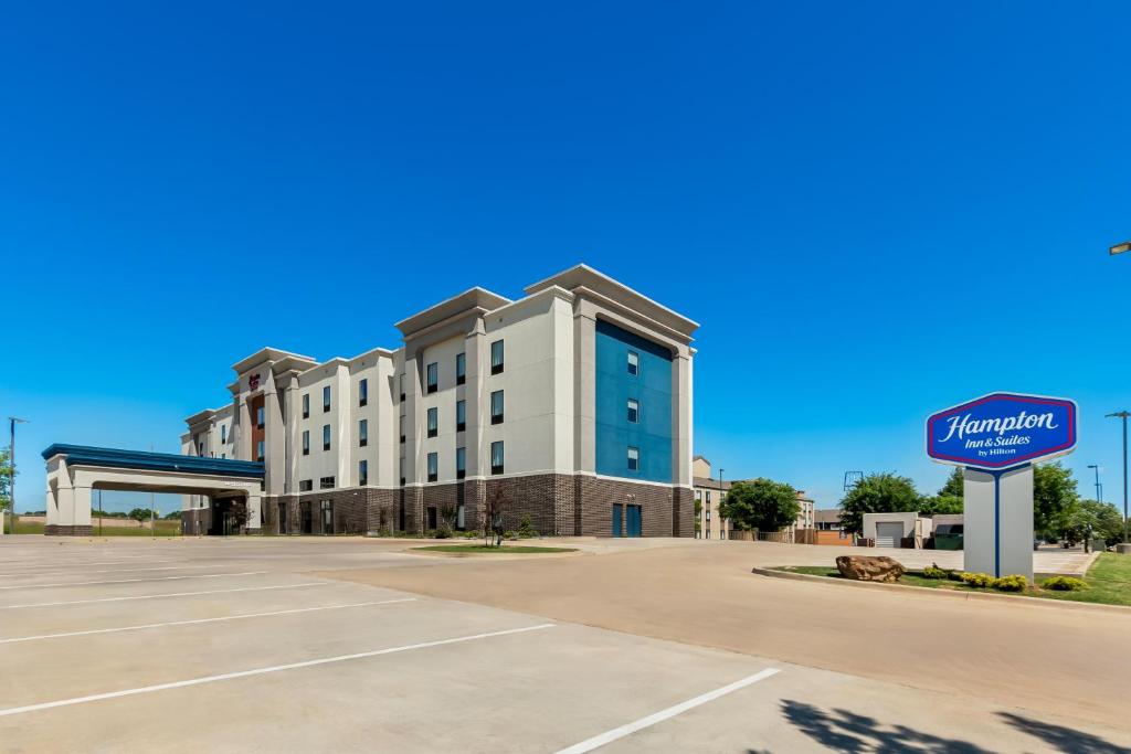Hampton Inn and Suites Pauls Valley photo
