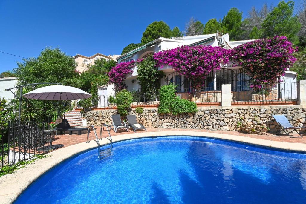 Casa Nana by Aguilarent
