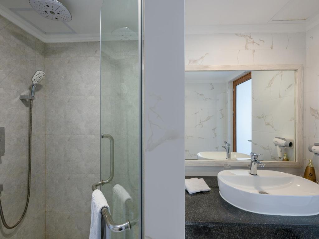 Kaani Palm Beach - View 32
