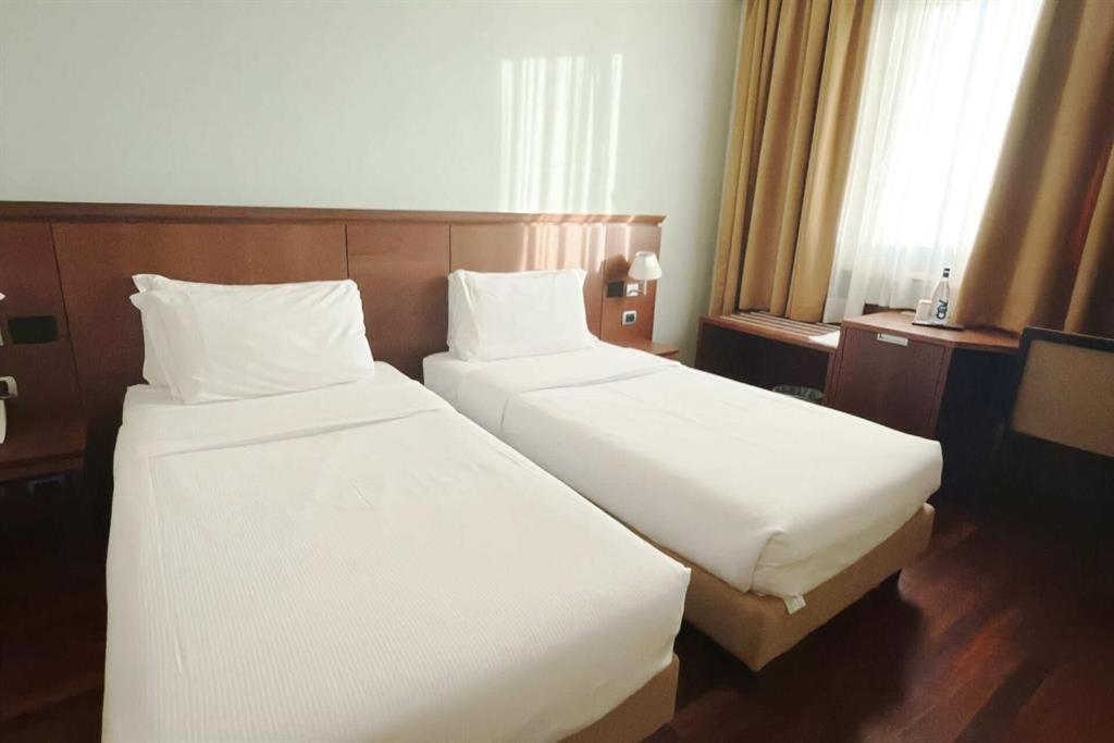 Dado Hotel International - Habitación Doble