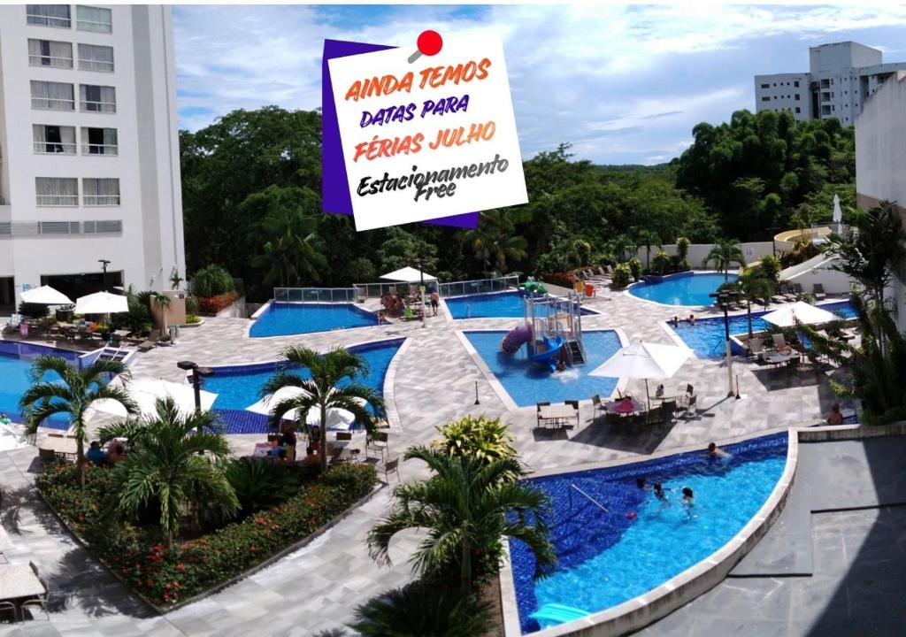 an overhead view of a pool at a hotel at Park Veredas Flat 310 Premium in Rio Quente