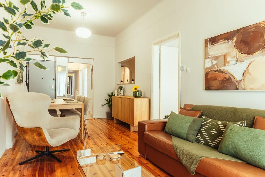 Iconic Luxury Apartment Agia Sofias square