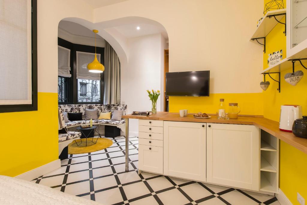 Kjøkken eller kjøkkenkrok på Suite Home Milano Fiera
