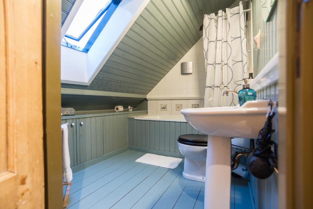 Koupelna v ubytování Reykjavík Treasure B&B