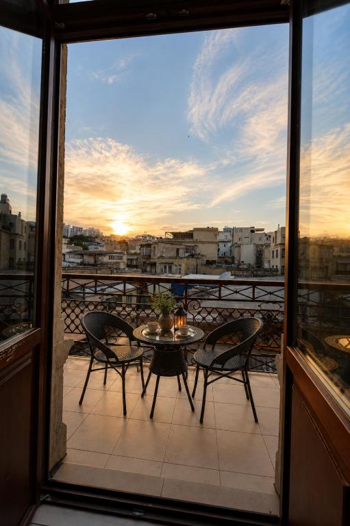 فضای داخلی Old City Home By Meridian Hotel در باکو - تصویر ۳