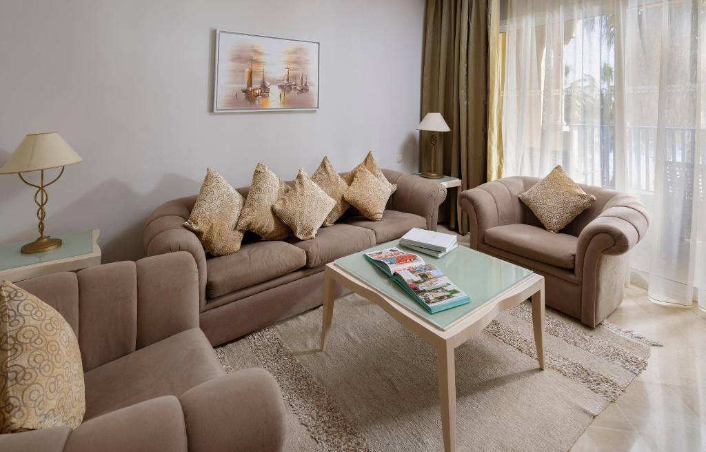 Beachfront · Private Beach Verdi Tunis Beach Resort - Superior Suite With Pool View