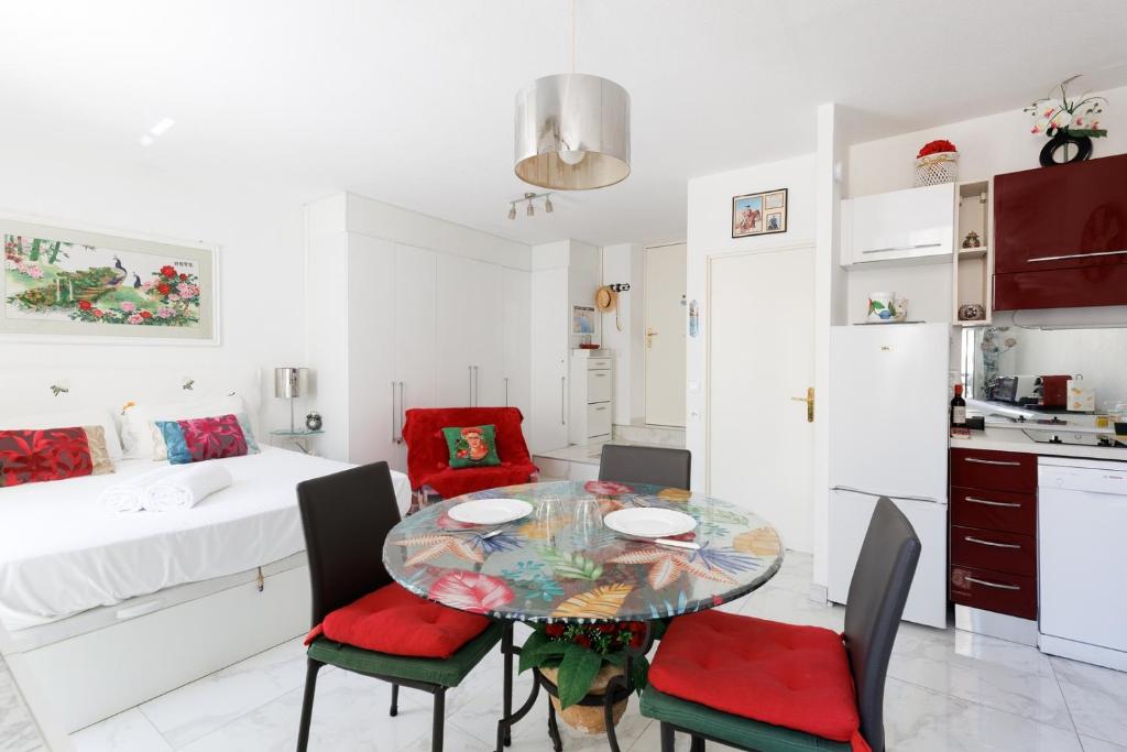 Upstays cosy studio near Palais