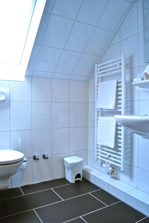 Koupelna v ubytování Hotel Dietrichsdorfer Hof