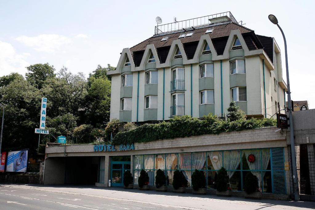 Budova, v ktorej sa hotel nachádza