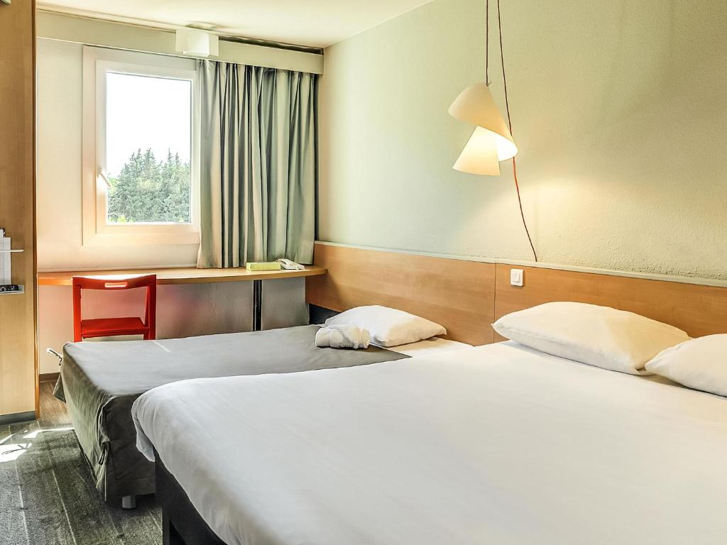 ibis Salon de Provence - 标准间 - 带一张双人床和一张单人床